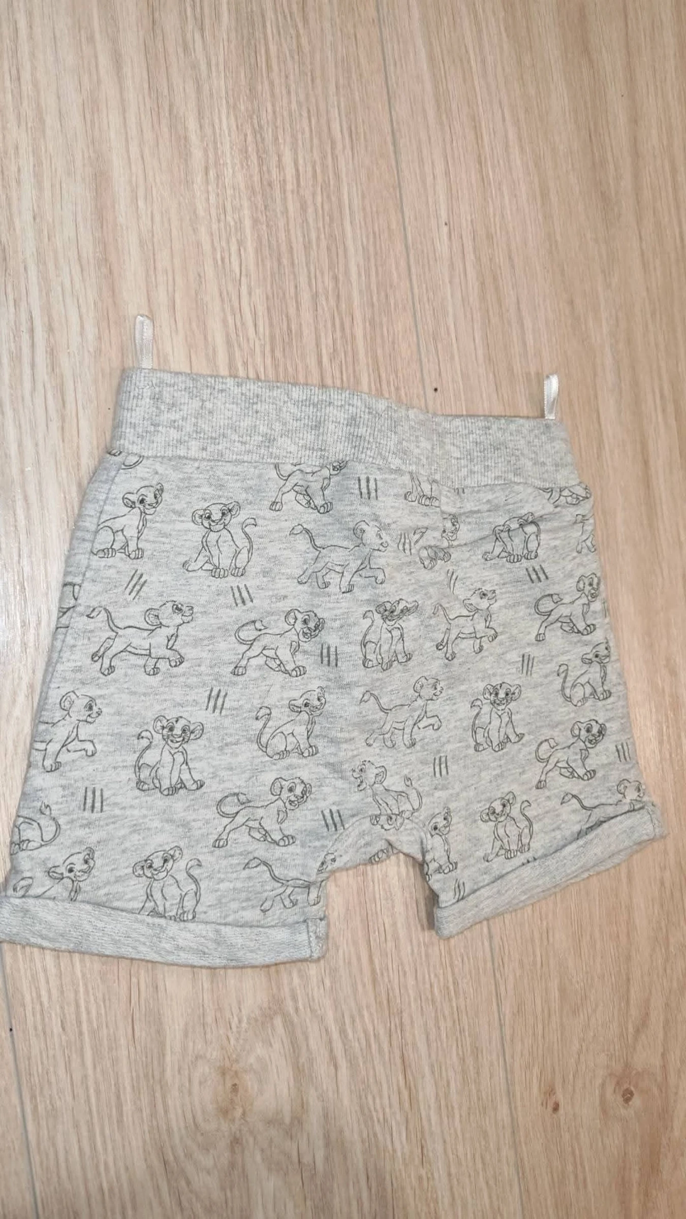 Short c&a simba 9meses 🌹 – photo 3